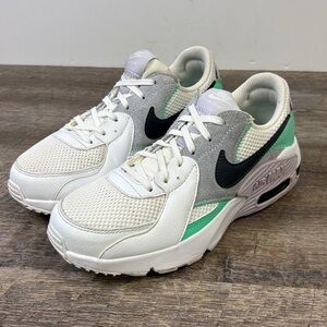 Nike Air Max Excee Sneakers Style
CD5432-113 Size 6 (US) / 36.5 (EU)